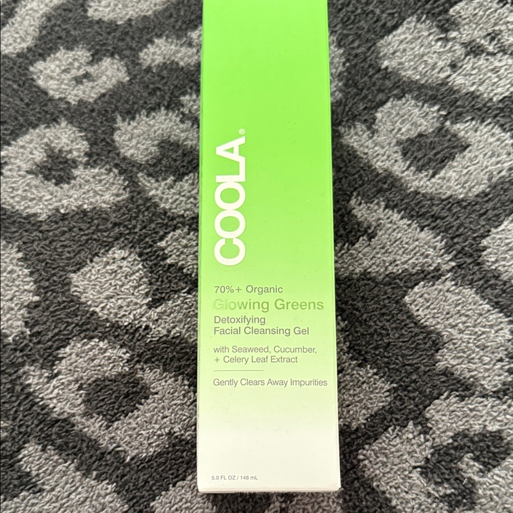 COOLA Organic Detoxifying Facial Cleansing Gel